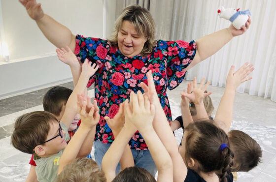 Наши веселые занятия продолжают радовать особенных деток в детских садах Калининграда